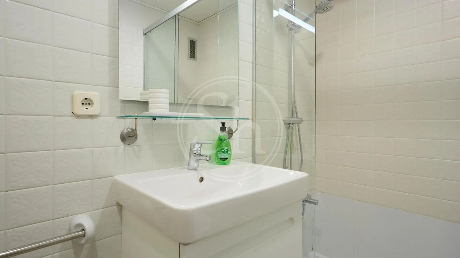Acogedor Apartamento En Барселона