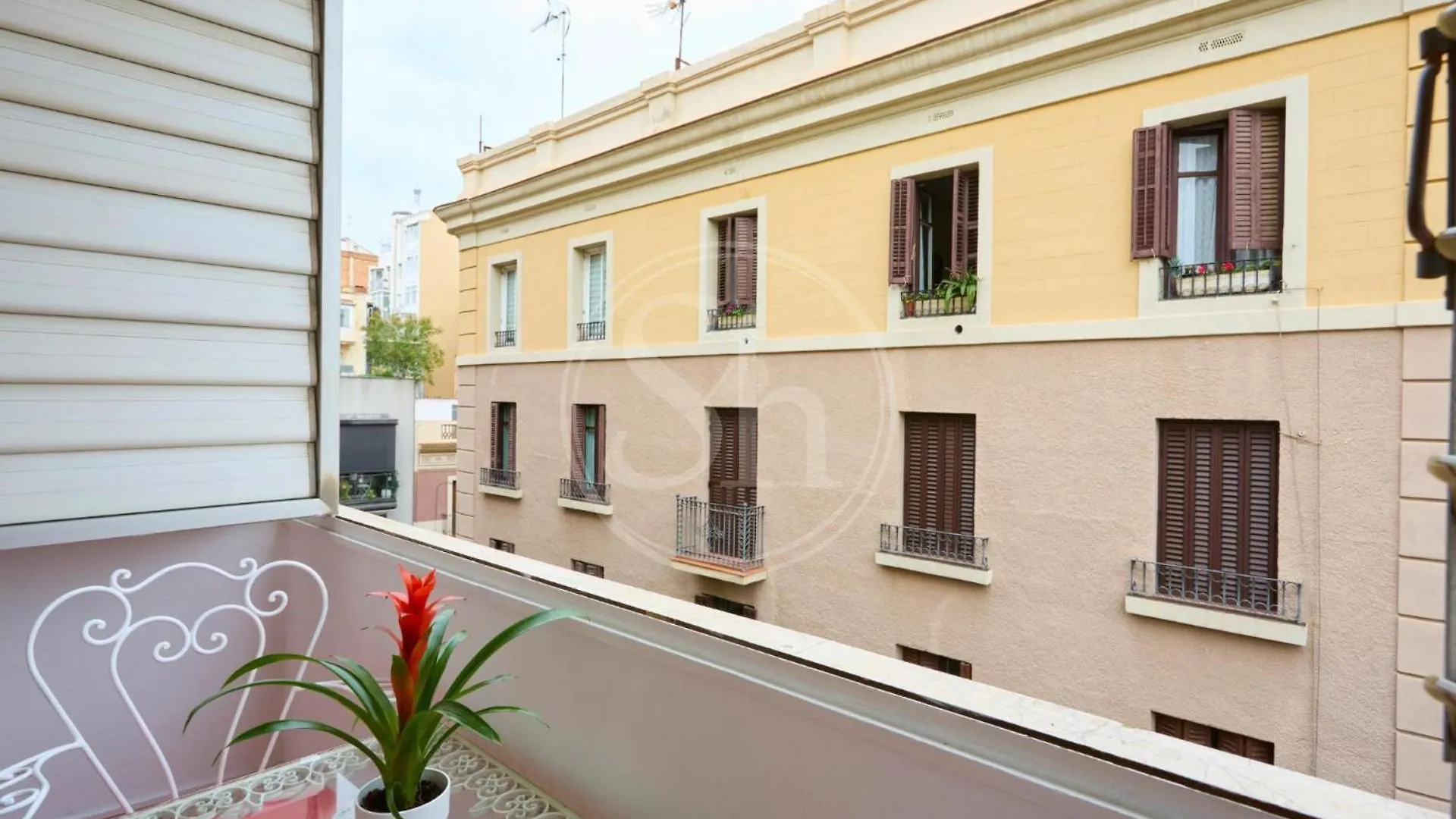 Acogedor Apartamento En Барселона